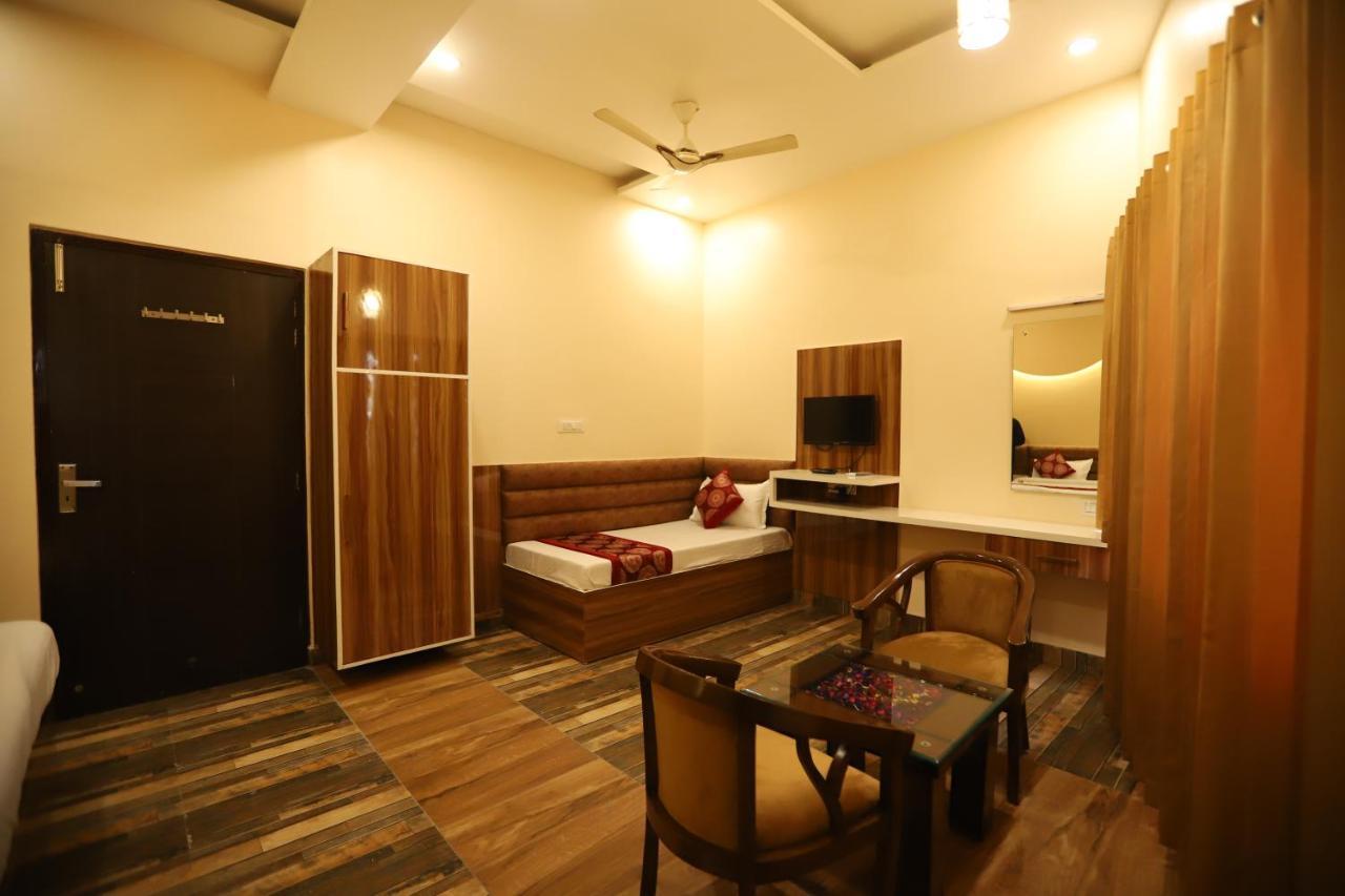 The Park View By De-Vista Hotel Amritsar Buitenkant foto